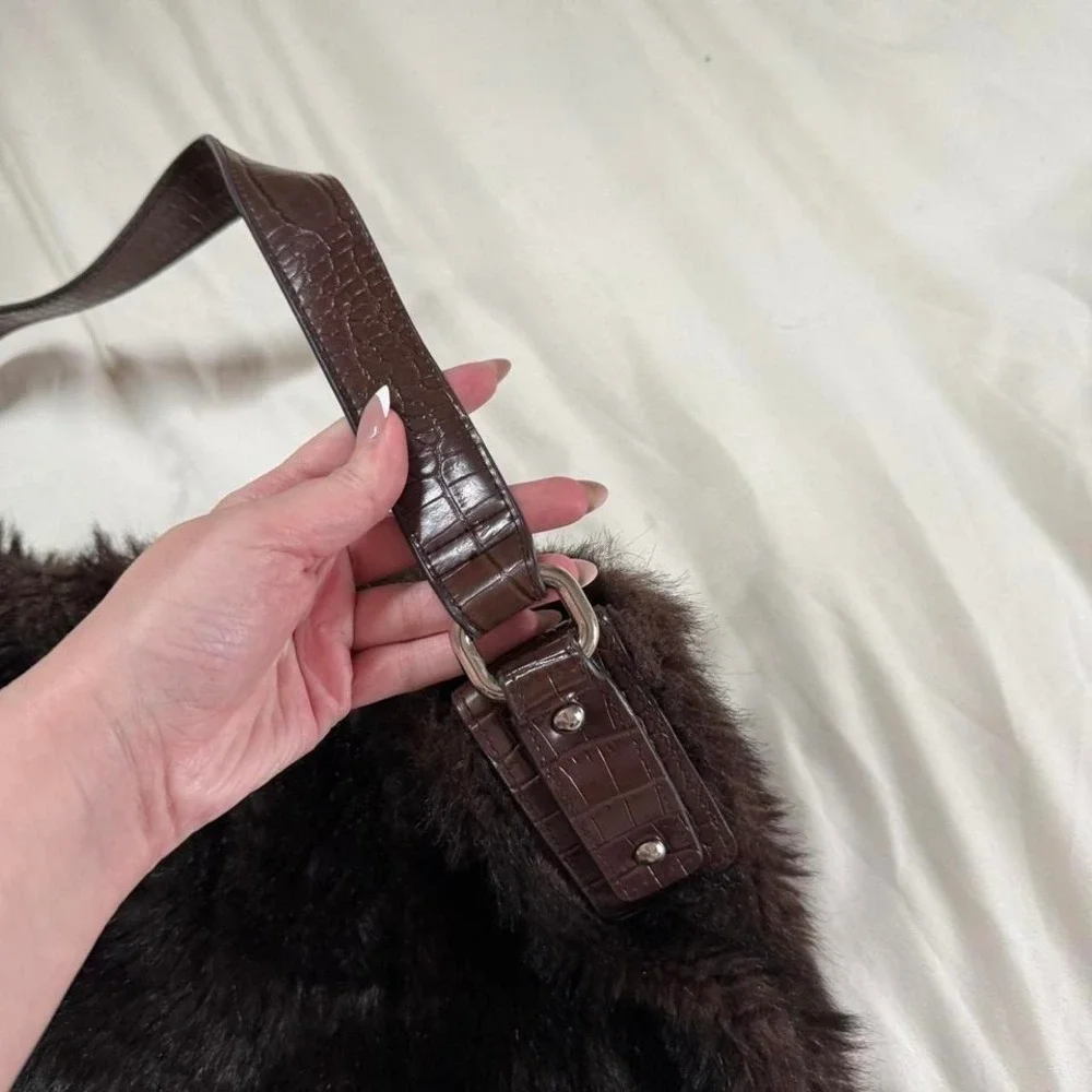 y2k bath & body works‎ brown faux fur shoulder bag
